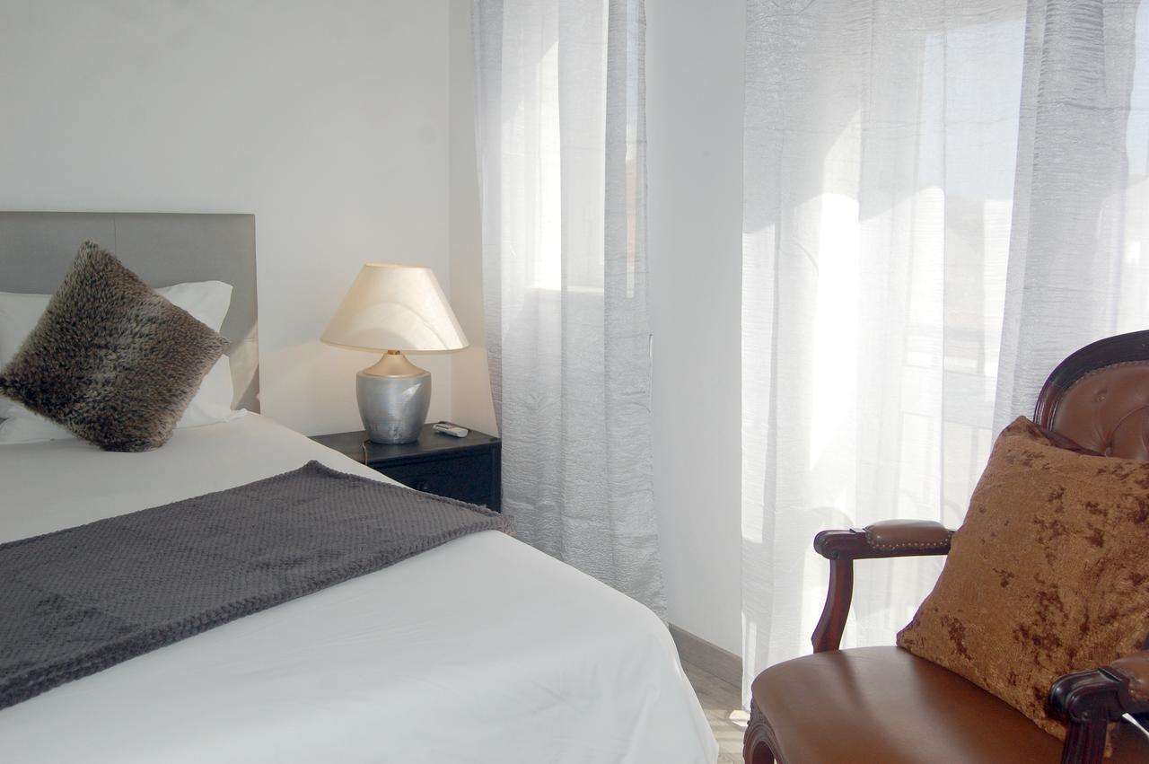 Suites Inn Lagos Kültér fotó
